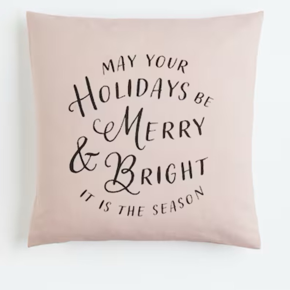 H&M Holiday Pillows with Festive Message Set of 4 - Pink